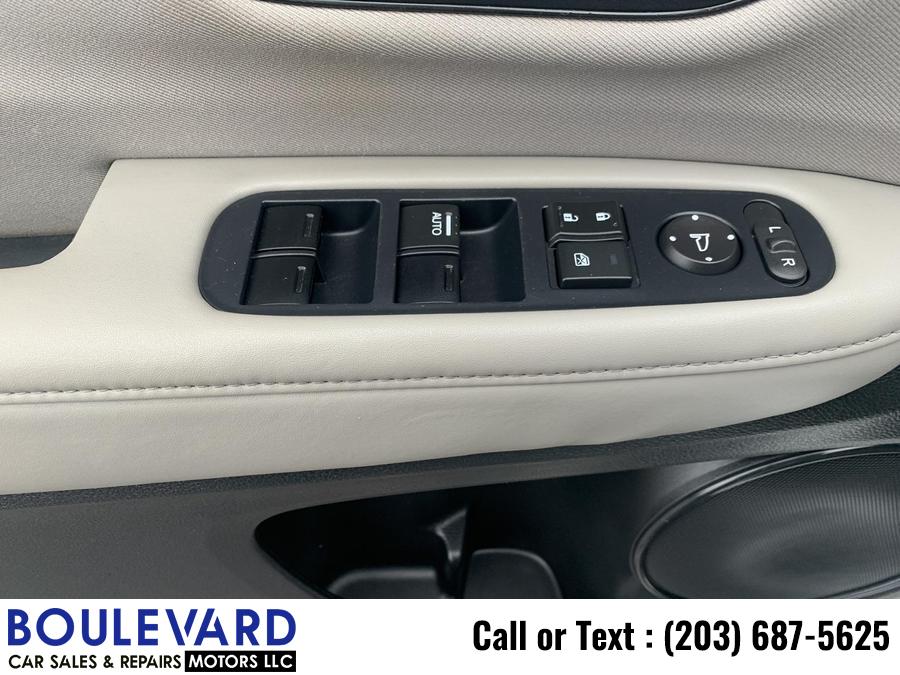 2018 Honda Hr-v LX Sport Utility 4D, available for sale in New Haven, Connecticut | Boulevard Motors LLC. New Haven, Connecticut 2018 Honda Hr-v LX Sport Utility 4D, available for sale in New Haven, Connecticut | Boulevard Motors LLC. New Haven, Connecticut