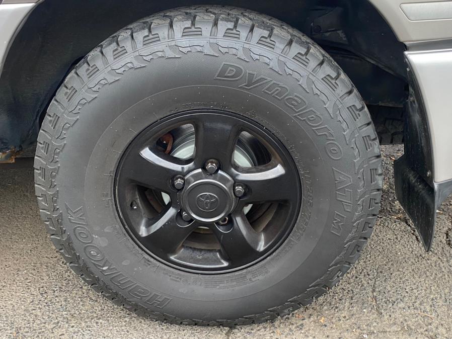 2000 Toyota Land Cruiser 4dr 4WD, available for sale in Bridgeport, Connecticut | CT Auto. Bridgeport, Connecticut 2000 Toyota Land Cruiser 4dr 4WD, available for sale in Bridgeport, Connecticut | CT Auto. Bridgeport, Connecticut