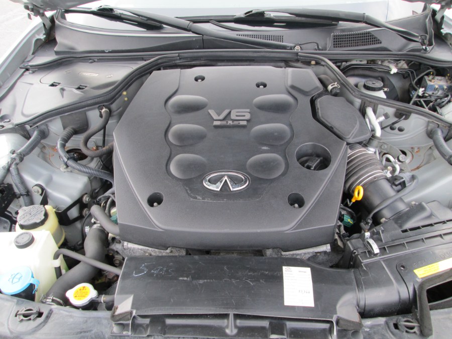 2003 Infiniti G35 Sedan 4dr Sdn Auto w/Leather, available for sale in Levittown, Pennsylvania | Levittown Auto. Levittown, Pennsylvania 2003 Infiniti G35 Sedan 4dr Sdn Auto w/Leather, available for sale in Levittown, Pennsylvania | Levittown Auto. Levittown, Pennsylvania