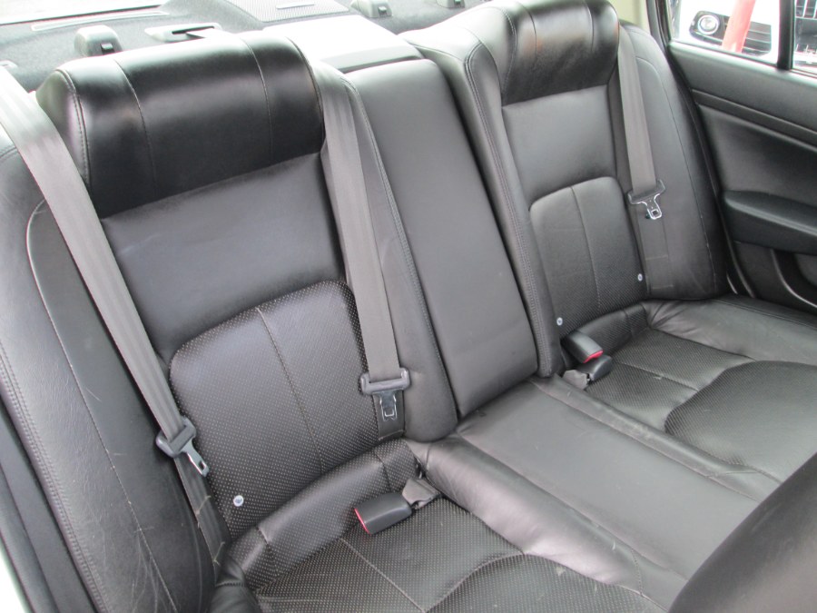 2003 Infiniti G35 Sedan 4dr Sdn Auto w/Leather, available for sale in Levittown, Pennsylvania | Levittown Auto. Levittown, Pennsylvania 2003 Infiniti G35 Sedan 4dr Sdn Auto w/Leather, available for sale in Levittown, Pennsylvania | Levittown Auto. Levittown, Pennsylvania