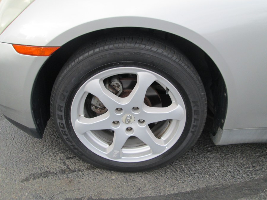2003 Infiniti G35 Sedan 4dr Sdn Auto w/Leather, available for sale in Levittown, Pennsylvania | Levittown Auto. Levittown, Pennsylvania 2003 Infiniti G35 Sedan 4dr Sdn Auto w/Leather, available for sale in Levittown, Pennsylvania | Levittown Auto. Levittown, Pennsylvania