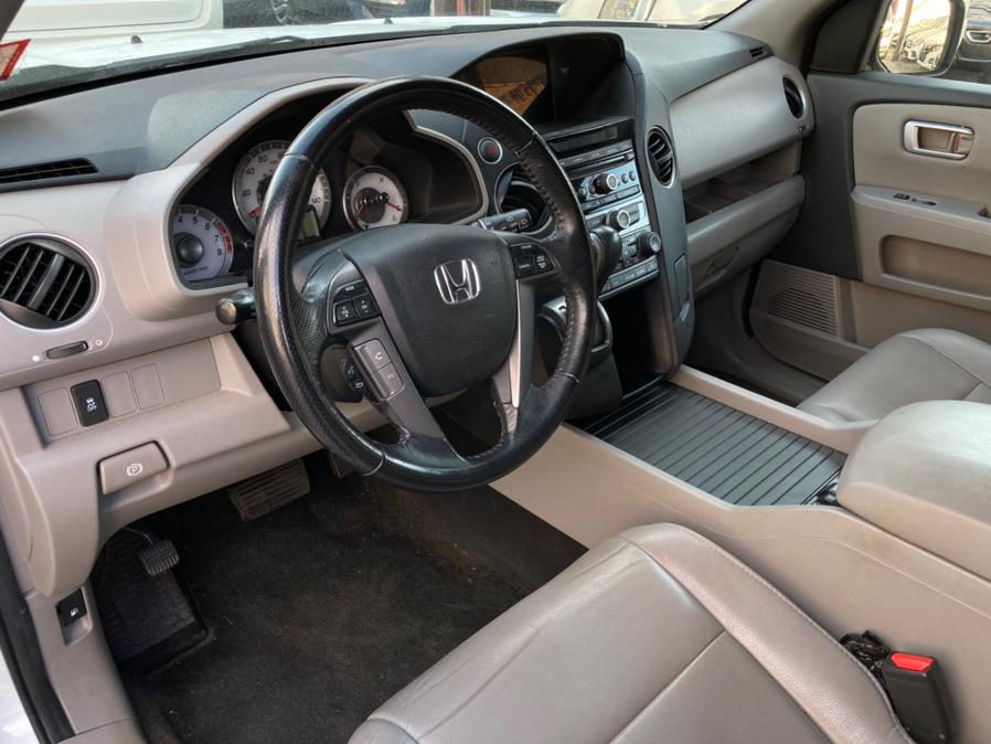 2013 Honda Pilot 4WD 4dr EX-L, available for sale in Brooklyn, New York | Carsbuck Inc.. Brooklyn, New York 2013 Honda Pilot 4WD 4dr EX-L, available for sale in Brooklyn, New York | Carsbuck Inc.. Brooklyn, New York