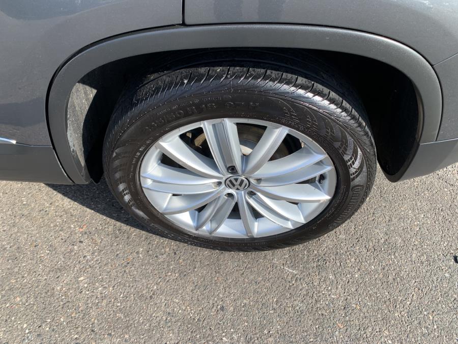 2014 Volkswagen Tiguan 4MOTION 4dr Auto SEL, available for sale in Springfield, Massachusetts | Absolute Motors Inc. Springfield, Massachusetts 2014 Volkswagen Tiguan 4MOTION 4dr Auto SEL, available for sale in Springfield, Massachusetts | Absolute Motors Inc. Springfield, Massachusetts