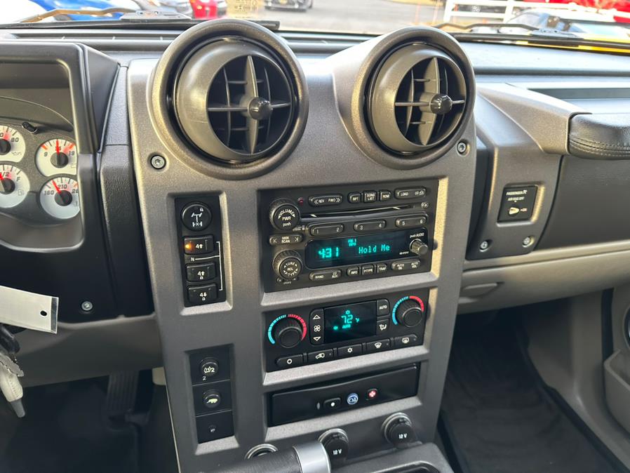 2004 HUMMER H2 4dr Wgn, available for sale in South Windsor, Connecticut | Mike And Tony Auto Sales, Inc. South Windsor, Connecticut 2004 HUMMER H2 4dr Wgn, available for sale in South Windsor, Connecticut | Mike And Tony Auto Sales, Inc. South Windsor, Connecticut