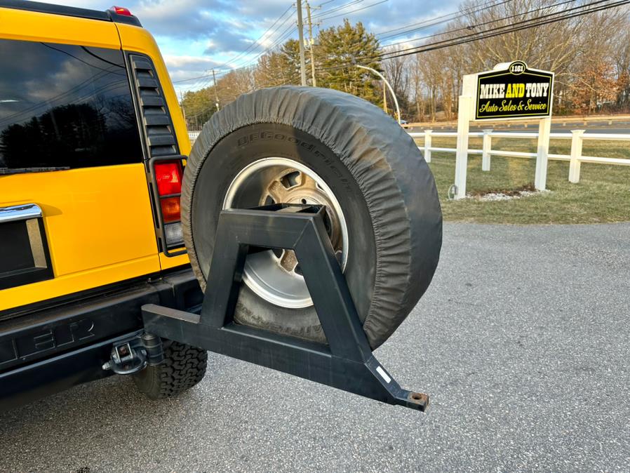 2004 HUMMER H2 4dr Wgn, available for sale in South Windsor, Connecticut | Mike And Tony Auto Sales, Inc. South Windsor, Connecticut 2004 HUMMER H2 4dr Wgn, available for sale in South Windsor, Connecticut | Mike And Tony Auto Sales, Inc. South Windsor, Connecticut