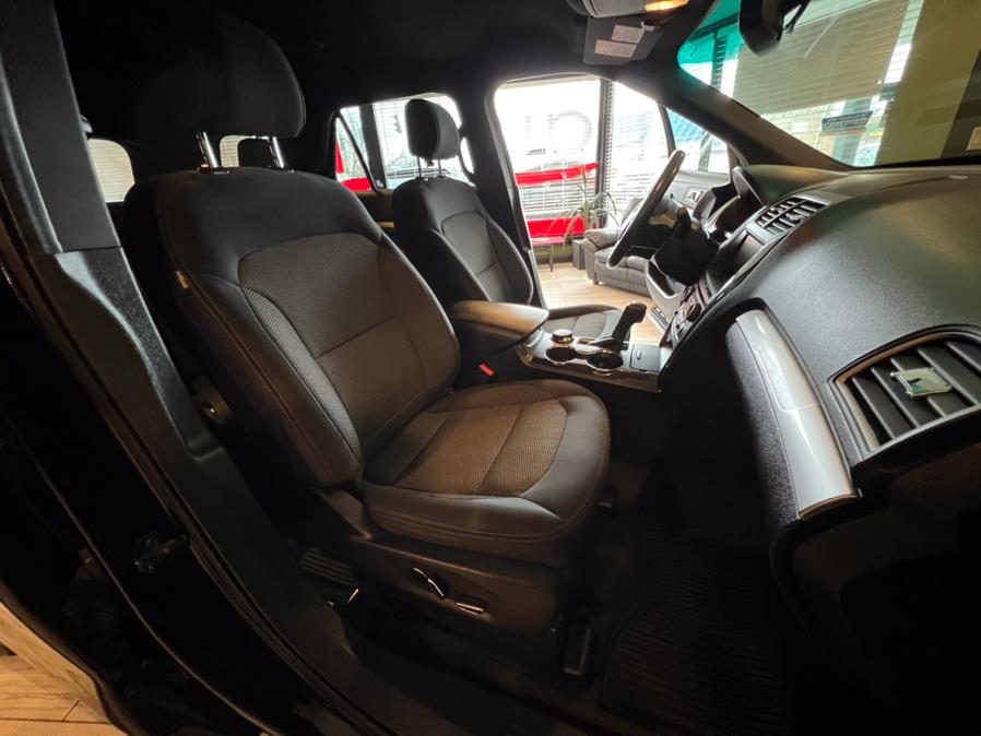 2016 Ford Explorer 4WD 4dr XLT, available for sale in West Hartford, Connecticut | AutoMax. West Hartford, Connecticut 2016 Ford Explorer 4WD 4dr XLT, available for sale in West Hartford, Connecticut | AutoMax. West Hartford, Connecticut