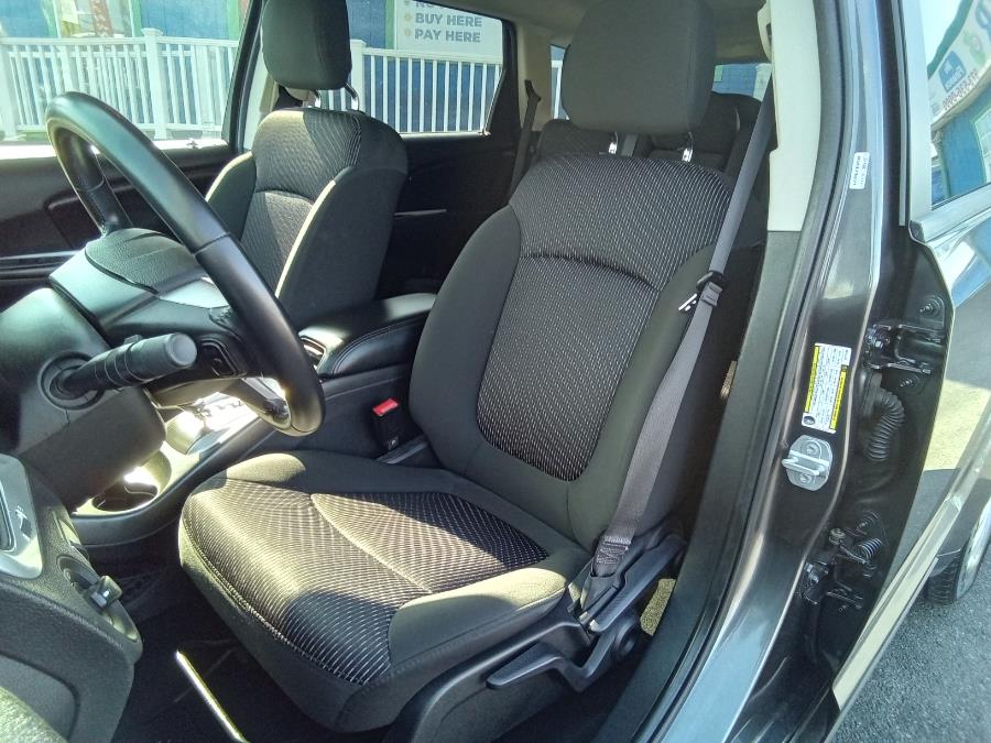 2019 Dodge Journey SE FWD, available for sale in Irvington, New Jersey | NJ Used Cars Center. Irvington, New Jersey 2019 Dodge Journey SE FWD, available for sale in Irvington, New Jersey | NJ Used Cars Center. Irvington, New Jersey