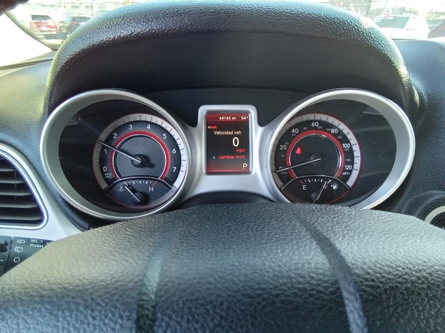2019 Dodge Journey SE FWD, available for sale in Irvington, New Jersey | NJ Used Cars Center. Irvington, New Jersey 2019 Dodge Journey SE FWD, available for sale in Irvington, New Jersey | NJ Used Cars Center. Irvington, New Jersey