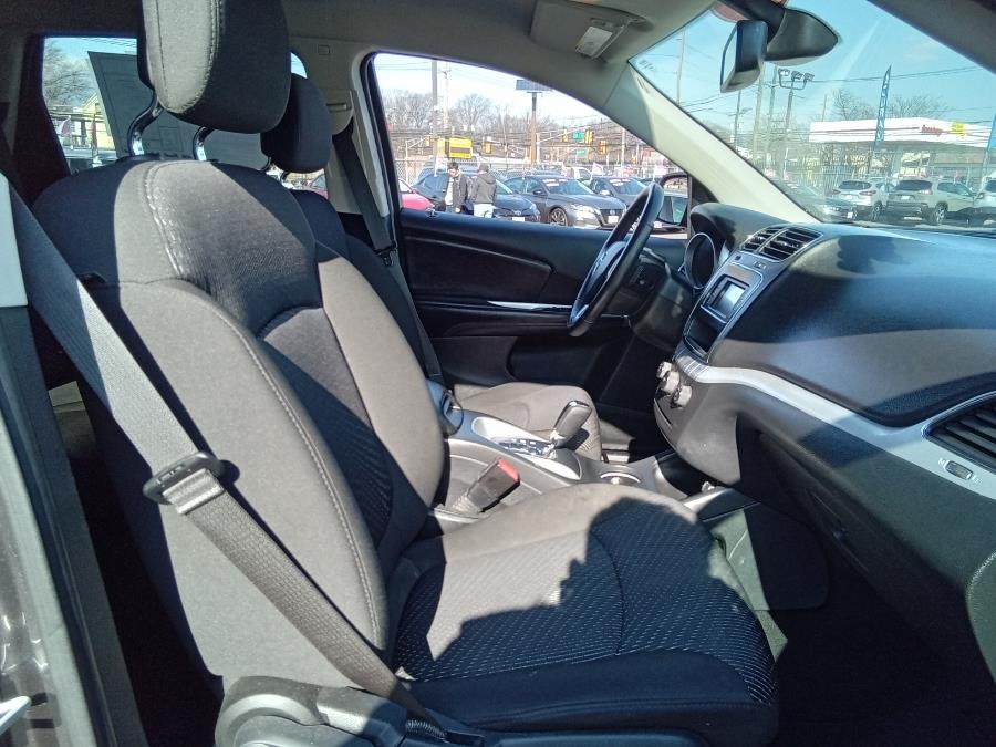 2019 Dodge Journey SE FWD, available for sale in Irvington, New Jersey | NJ Used Cars Center. Irvington, New Jersey 2019 Dodge Journey SE FWD, available for sale in Irvington, New Jersey | NJ Used Cars Center. Irvington, New Jersey