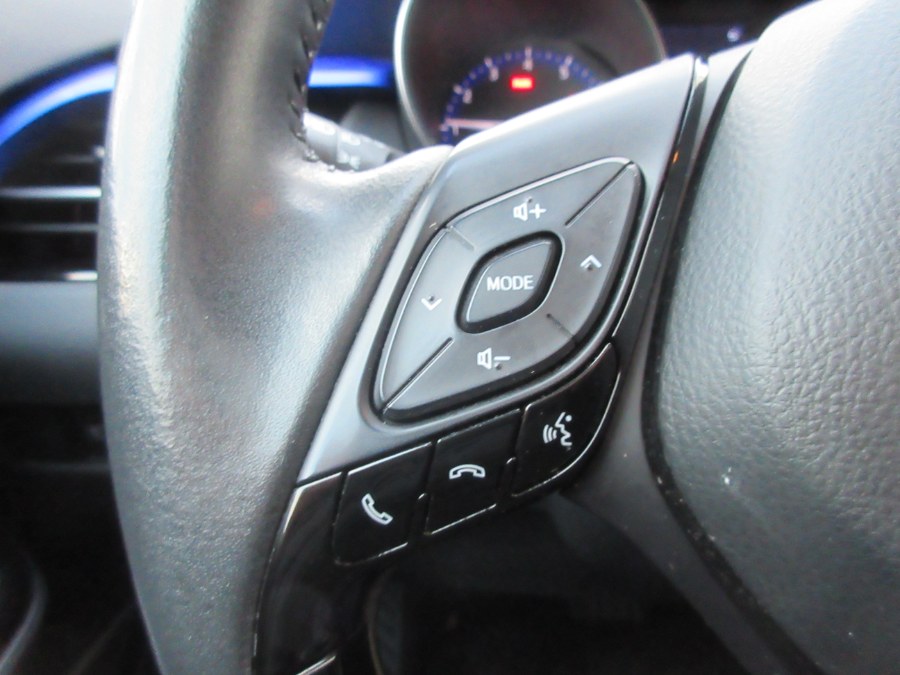 2020 Toyota C-HR XLE FWD (Natl), available for sale in Linden, New Jersey | Route 27 Auto Mall. Linden, New Jersey 2020 Toyota C-HR XLE FWD (Natl), available for sale in Linden, New Jersey | Route 27 Auto Mall. Linden, New Jersey