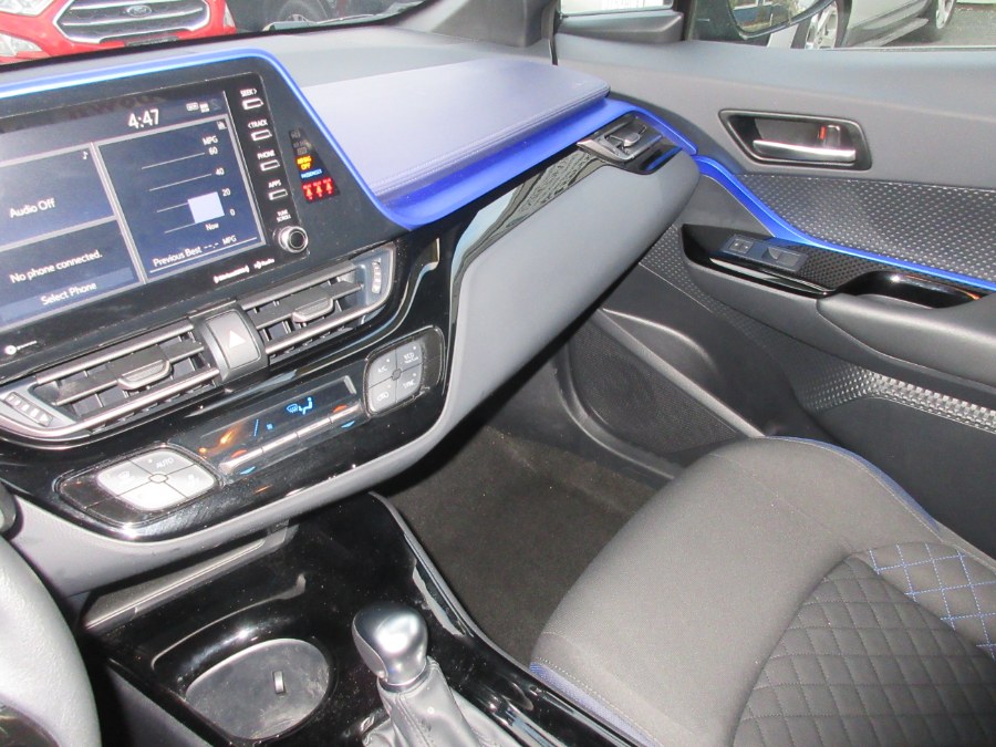 2020 Toyota C-HR XLE FWD (Natl), available for sale in Linden, New Jersey | Route 27 Auto Mall. Linden, New Jersey 2020 Toyota C-HR XLE FWD (Natl), available for sale in Linden, New Jersey | Route 27 Auto Mall. Linden, New Jersey