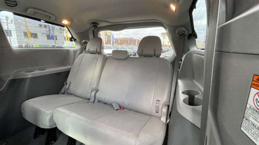2020 Toyota Sienna XLE FWD 8-Passenger (Natl), available for sale in Irvington , New Jersey | Auto Haus of Irvington Corp. Irvington , New Jersey 2020 Toyota Sienna XLE FWD 8-Passenger (Natl), available for sale in Irvington , New Jersey | Auto Haus of Irvington Corp. Irvington , New Jersey