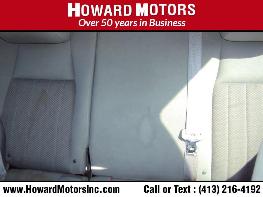 2005 Jeep Grand Cherokee 4dr Laredo 4WD, available for sale in Springfield, Massachusetts | Howard Motors. Springfield, Massachusetts 2005 Jeep Grand Cherokee 4dr Laredo 4WD, available for sale in Springfield, Massachusetts | Howard Motors. Springfield, Massachusetts
