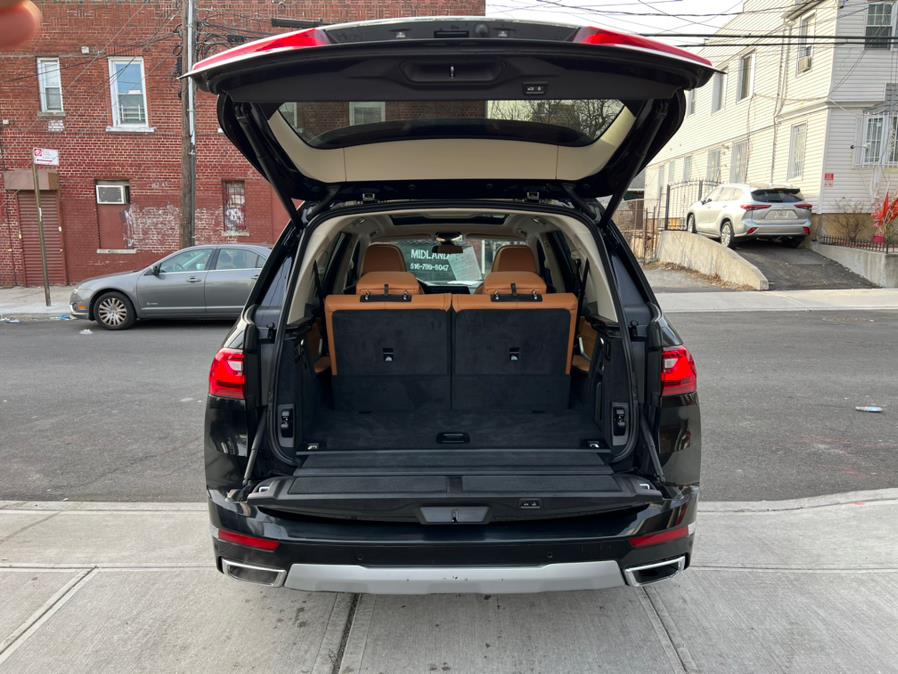 2021 BMW X7 xDrive40i Sports Activity Vehicle, available for sale in Jamaica, New York | Sunrise Autoland. Jamaica, New York 2021 BMW X7 xDrive40i Sports Activity Vehicle, available for sale in Jamaica, New York | Sunrise Autoland. Jamaica, New York