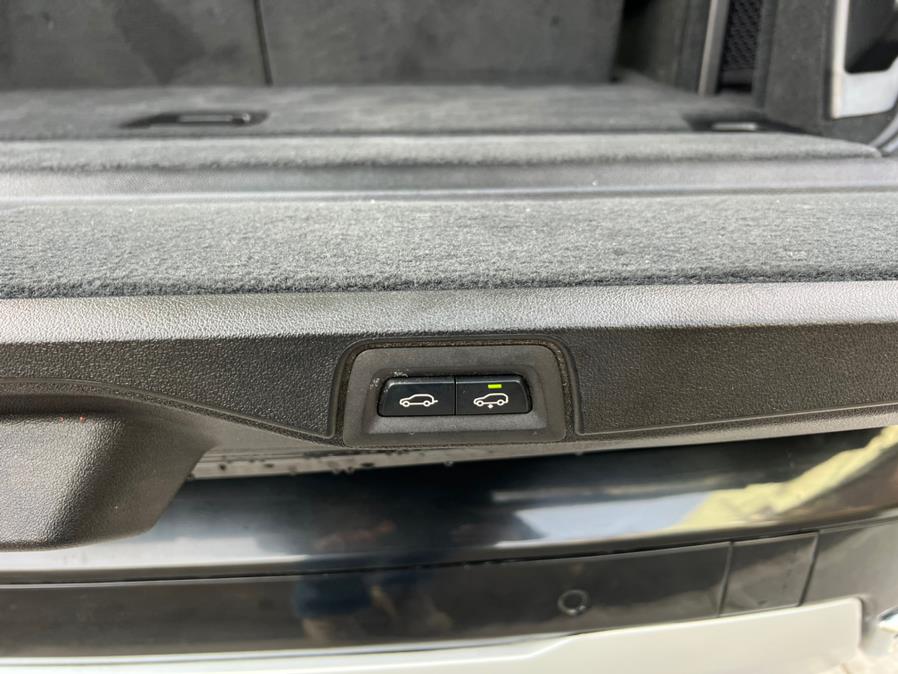 2021 BMW X7 xDrive40i Sports Activity Vehicle, available for sale in Jamaica, New York | Sunrise Autoland. Jamaica, New York 2021 BMW X7 xDrive40i Sports Activity Vehicle, available for sale in Jamaica, New York | Sunrise Autoland. Jamaica, New York