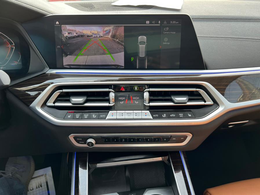 2021 BMW X7 xDrive40i Sports Activity Vehicle, available for sale in Jamaica, New York | Sunrise Autoland. Jamaica, New York 2021 BMW X7 xDrive40i Sports Activity Vehicle, available for sale in Jamaica, New York | Sunrise Autoland. Jamaica, New York