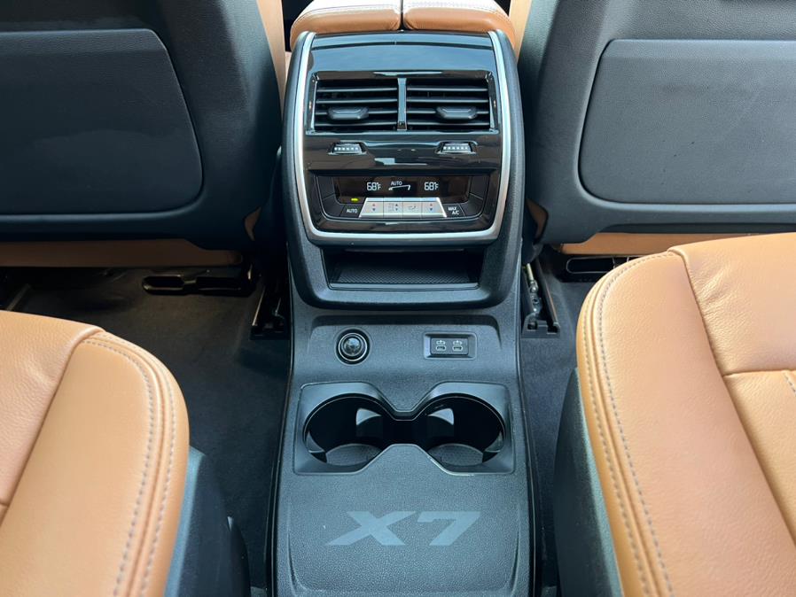 2021 BMW X7 xDrive40i Sports Activity Vehicle, available for sale in Jamaica, New York | Sunrise Autoland. Jamaica, New York 2021 BMW X7 xDrive40i Sports Activity Vehicle, available for sale in Jamaica, New York | Sunrise Autoland. Jamaica, New York