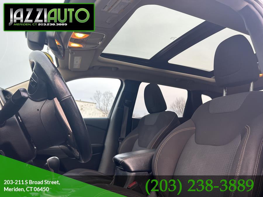 2016 Jeep Cherokee 4WD 4dr Latitude, available for sale in Meriden, Connecticut | Jazzi Auto Sales LLC. Meriden, Connecticut 2016 Jeep Cherokee 4WD 4dr Latitude, available for sale in Meriden, Connecticut | Jazzi Auto Sales LLC. Meriden, Connecticut