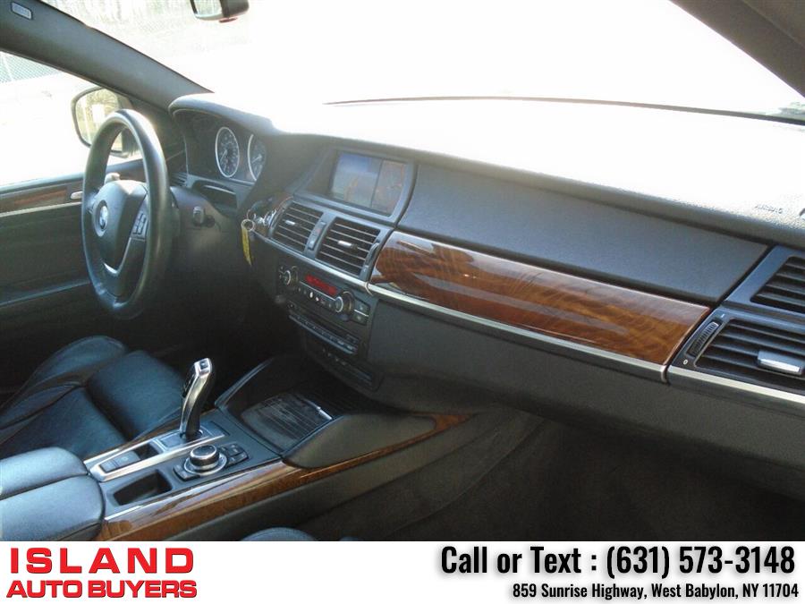 2011 BMW X6 xDrive35i AWD 4dr SUV, available for sale in West Babylon, New York | Island Auto Buyers. West Babylon, New York 2011 BMW X6 xDrive35i AWD 4dr SUV, available for sale in West Babylon, New York | Island Auto Buyers. West Babylon, New York