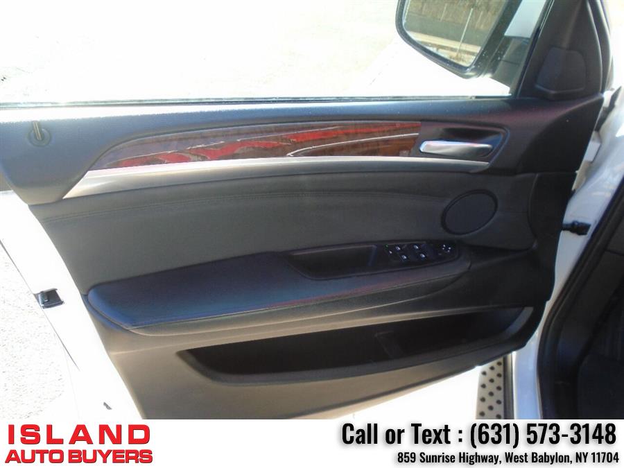 2011 BMW X6 xDrive35i AWD 4dr SUV, available for sale in West Babylon, New York | Island Auto Buyers. West Babylon, New York 2011 BMW X6 xDrive35i AWD 4dr SUV, available for sale in West Babylon, New York | Island Auto Buyers. West Babylon, New York