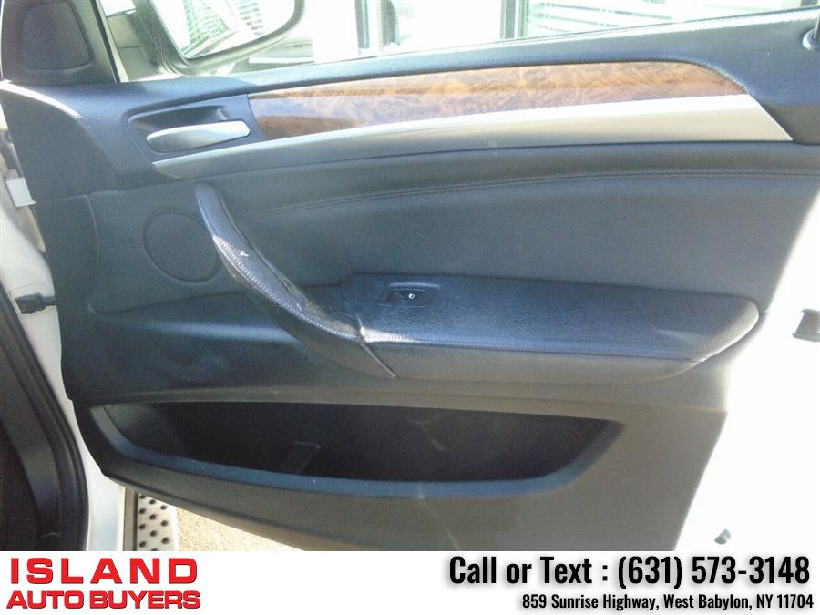 2011 BMW X6 xDrive35i AWD 4dr SUV, available for sale in West Babylon, New York | Island Auto Buyers. West Babylon, New York 2011 BMW X6 xDrive35i AWD 4dr SUV, available for sale in West Babylon, New York | Island Auto Buyers. West Babylon, New York