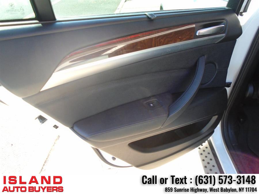 2011 BMW X6 xDrive35i AWD 4dr SUV, available for sale in West Babylon, New York | Island Auto Buyers. West Babylon, New York 2011 BMW X6 xDrive35i AWD 4dr SUV, available for sale in West Babylon, New York | Island Auto Buyers. West Babylon, New York