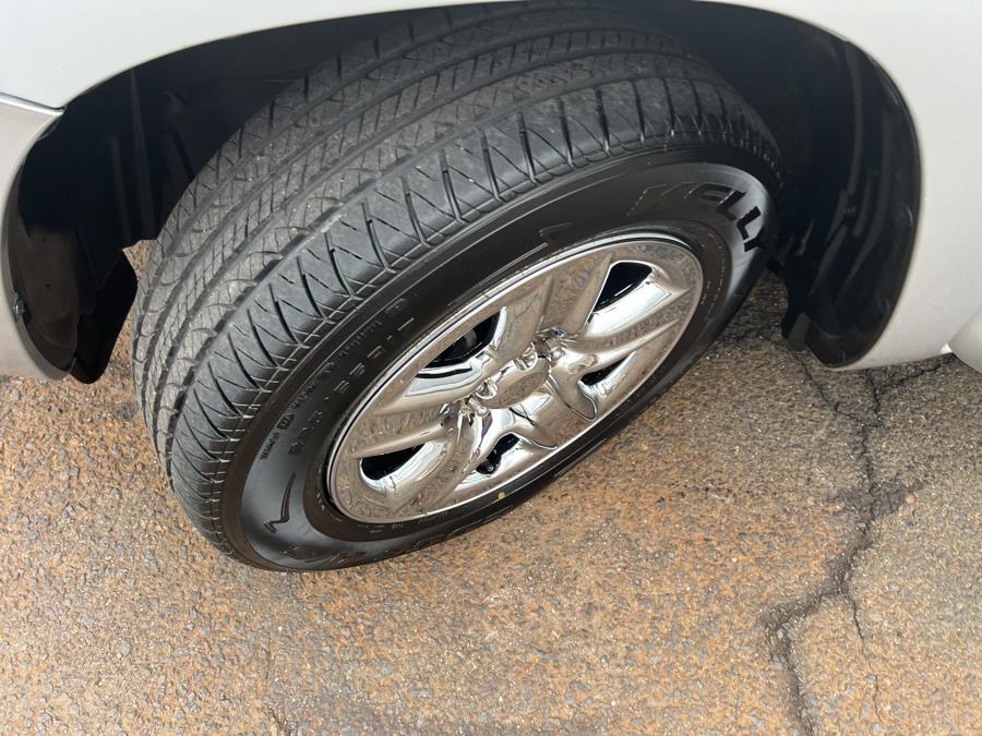 2008 Toyota RAV4 4WD 4dr 4-cyl 4-Spd AT, available for sale in Stamford, Connecticut | Harbor View Auto Sales LLC. Stamford, Connecticut 2008 Toyota RAV4 4WD 4dr 4-cyl 4-Spd AT, available for sale in Stamford, Connecticut | Harbor View Auto Sales LLC. Stamford, Connecticut