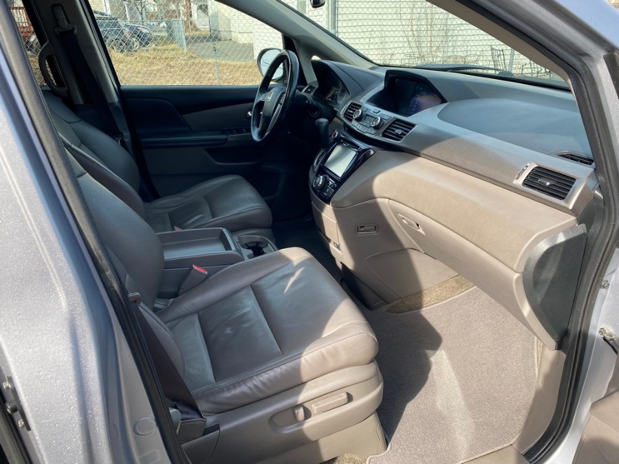 2016 Honda Odyssey 5dr EX-L, available for sale in West Springfield, Massachusetts | Union Street Auto Sales. West Springfield, Massachusetts 2016 Honda Odyssey 5dr EX-L, available for sale in West Springfield, Massachusetts | Union Street Auto Sales. West Springfield, Massachusetts