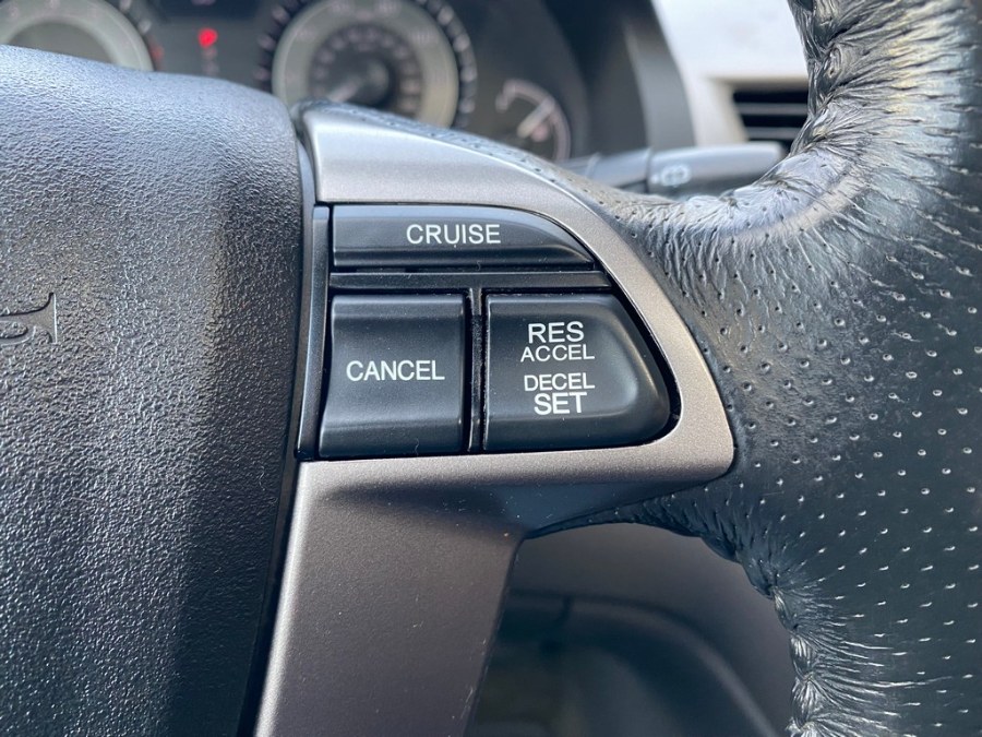2016 Honda Odyssey 5dr EX-L, available for sale in West Springfield, Massachusetts | Union Street Auto Sales. West Springfield, Massachusetts 2016 Honda Odyssey 5dr EX-L, available for sale in West Springfield, Massachusetts | Union Street Auto Sales. West Springfield, Massachusetts