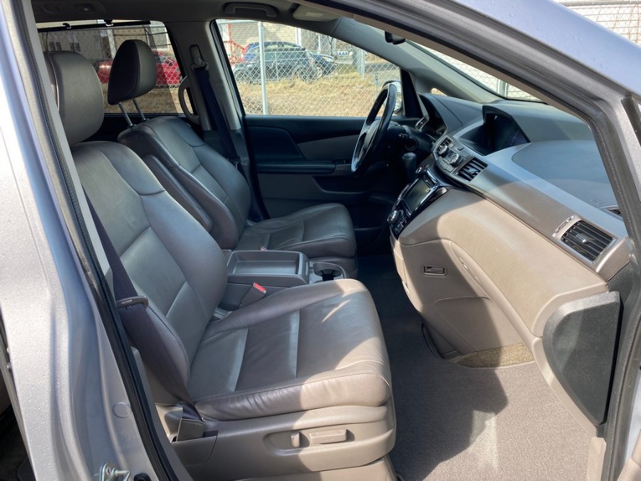 2016 Honda Odyssey 5dr EX-L, available for sale in West Springfield, Massachusetts | Union Street Auto Sales. West Springfield, Massachusetts 2016 Honda Odyssey 5dr EX-L, available for sale in West Springfield, Massachusetts | Union Street Auto Sales. West Springfield, Massachusetts