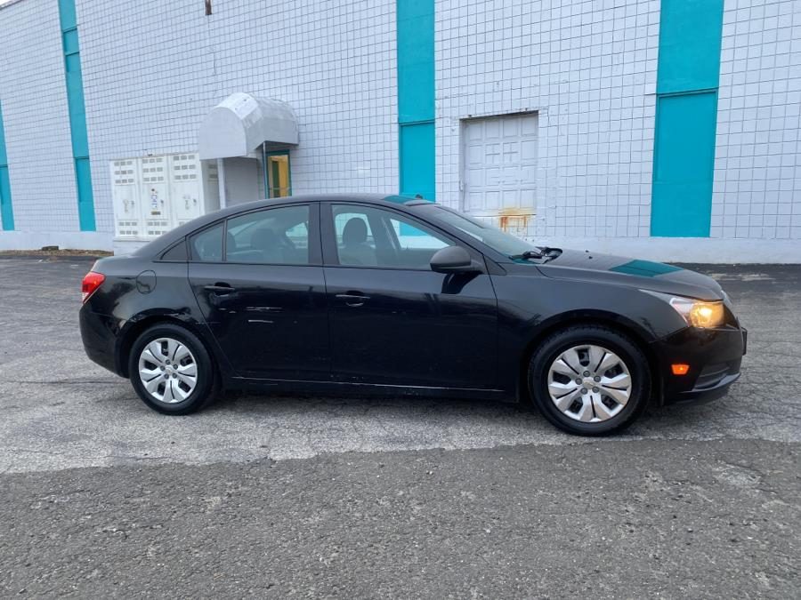 2013 Chevrolet Cruze 4dr Sdn Auto 1LT, available for sale in Milford, Connecticut | Dealertown Auto Wholesalers. Milford, Connecticut 2013 Chevrolet Cruze 4dr Sdn Auto 1LT, available for sale in Milford, Connecticut | Dealertown Auto Wholesalers. Milford, Connecticut