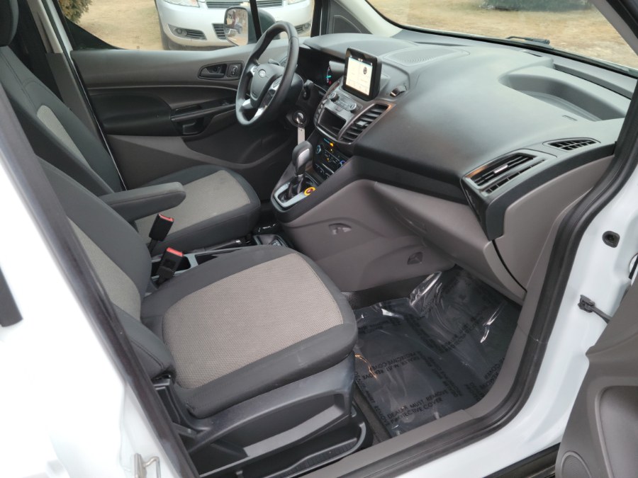 2020 Ford Transit Connect Van XL LWB w/Rear Symmetrical Doors 120v invertor, available for sale in East Windsor, Connecticut | Toro Auto. East Windsor, Connecticut 2020 Ford Transit Connect Van XL LWB w/Rear Symmetrical Doors 120v invertor, available for sale in East Windsor, Connecticut | Toro Auto. East Windsor, Connecticut