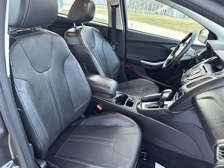 2013 Ford Focus 5dr HB SE, available for sale in Elida, Ohio | Josh's All Under Ten LLC. Elida, Ohio 2013 Ford Focus 5dr HB SE, available for sale in Elida, Ohio | Josh's All Under Ten LLC. Elida, Ohio