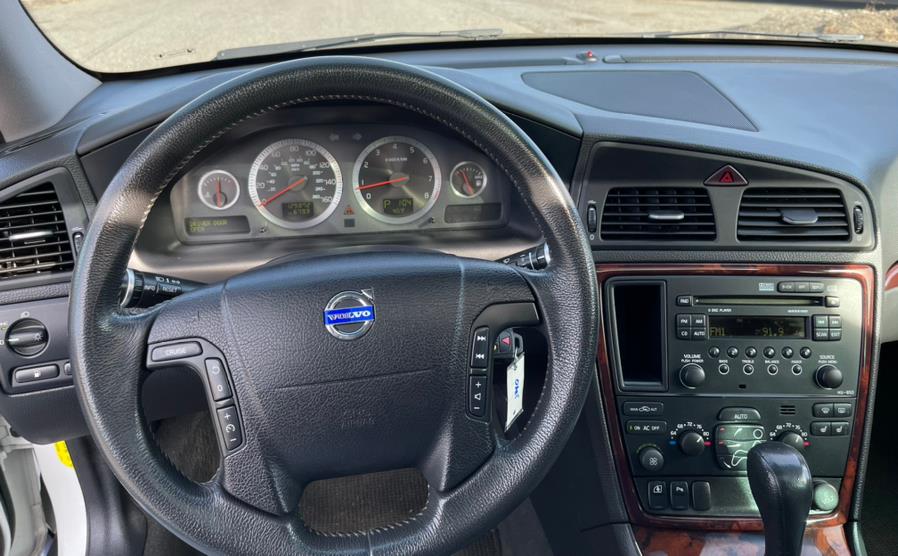 2007 Volvo XC70 4dr Wgn w/Snrf, available for sale in Ashland , Massachusetts | New Beginning Auto Service Inc . Ashland , Massachusetts 2007 Volvo XC70 4dr Wgn w/Snrf, available for sale in Ashland , Massachusetts | New Beginning Auto Service Inc . Ashland , Massachusetts
