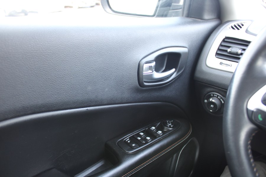 2019 Jeep Compass Latitude 4x4, available for sale in Plantsville, Connecticut | Auto House of Luxury. Plantsville, Connecticut 2019 Jeep Compass Latitude 4x4, available for sale in Plantsville, Connecticut | Auto House of Luxury. Plantsville, Connecticut