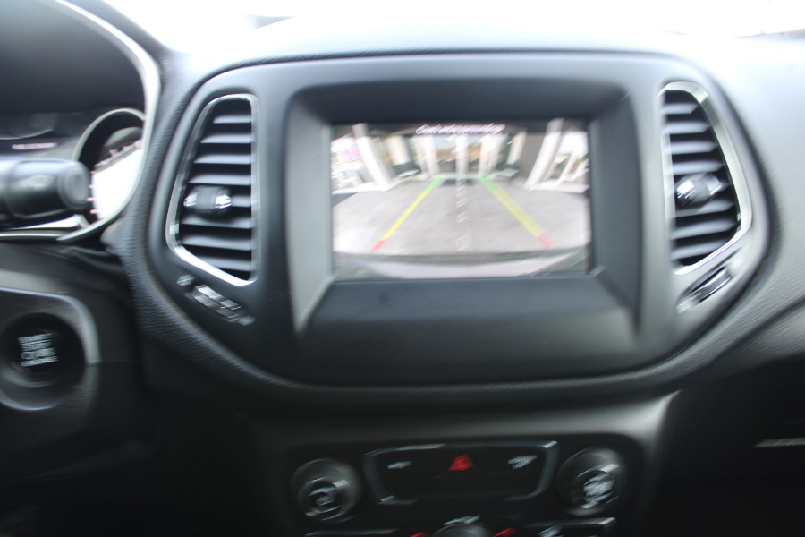 2019 Jeep Compass Latitude 4x4, available for sale in Plantsville, Connecticut | Auto House of Luxury. Plantsville, Connecticut 2019 Jeep Compass Latitude 4x4, available for sale in Plantsville, Connecticut | Auto House of Luxury. Plantsville, Connecticut
