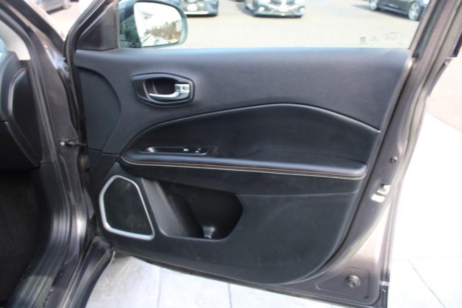 2019 Jeep Compass Latitude 4x4, available for sale in Plantsville, Connecticut | Auto House of Luxury. Plantsville, Connecticut 2019 Jeep Compass Latitude 4x4, available for sale in Plantsville, Connecticut | Auto House of Luxury. Plantsville, Connecticut