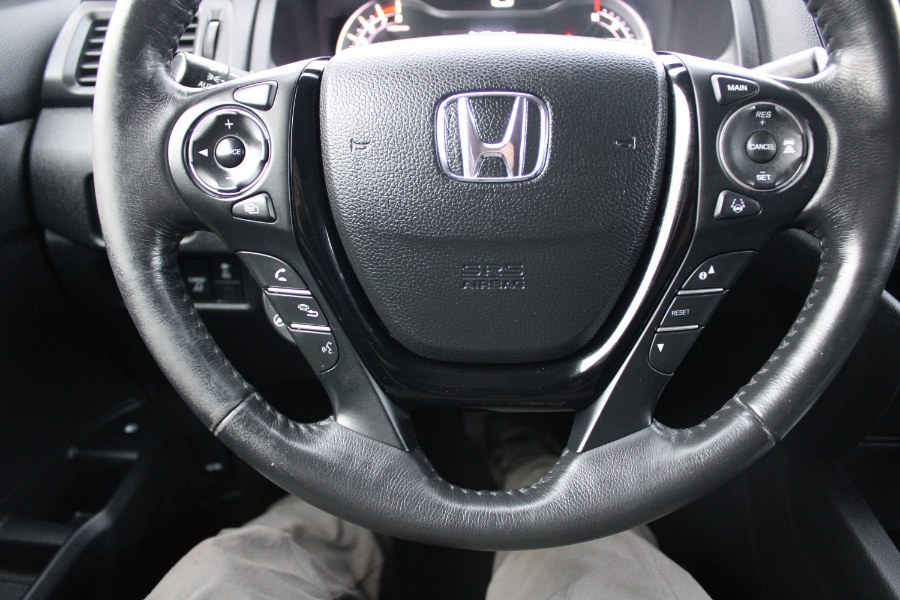 2017 Honda Ridgeline RTL-E 4x4 Crew Cab 5.3'' Bed, available for sale in Plantsville, Connecticut | Auto House of Luxury. Plantsville, Connecticut 2017 Honda Ridgeline RTL-E 4x4 Crew Cab 5.3'' Bed, available for sale in Plantsville, Connecticut | Auto House of Luxury. Plantsville, Connecticut