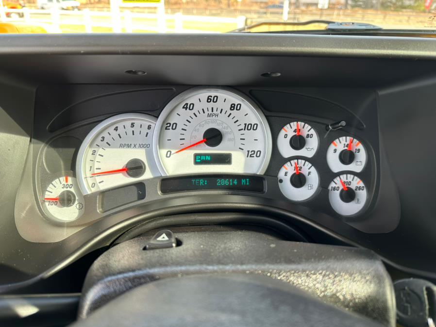 2004 HUMMER H2 4dr Wgn, available for sale in South Windsor, Connecticut | Mike And Tony Auto Sales, Inc. South Windsor, Connecticut 2004 HUMMER H2 4dr Wgn, available for sale in South Windsor, Connecticut | Mike And Tony Auto Sales, Inc. South Windsor, Connecticut