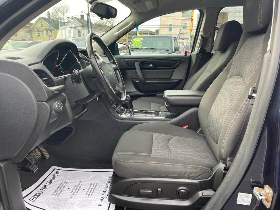 2017 Chevrolet Traverse AWD 4dr LT w/1LT, available for sale in Irvington , New Jersey | Auto Haus of Irvington Corp. Irvington , New Jersey 2017 Chevrolet Traverse AWD 4dr LT w/1LT, available for sale in Irvington , New Jersey | Auto Haus of Irvington Corp. Irvington , New Jersey