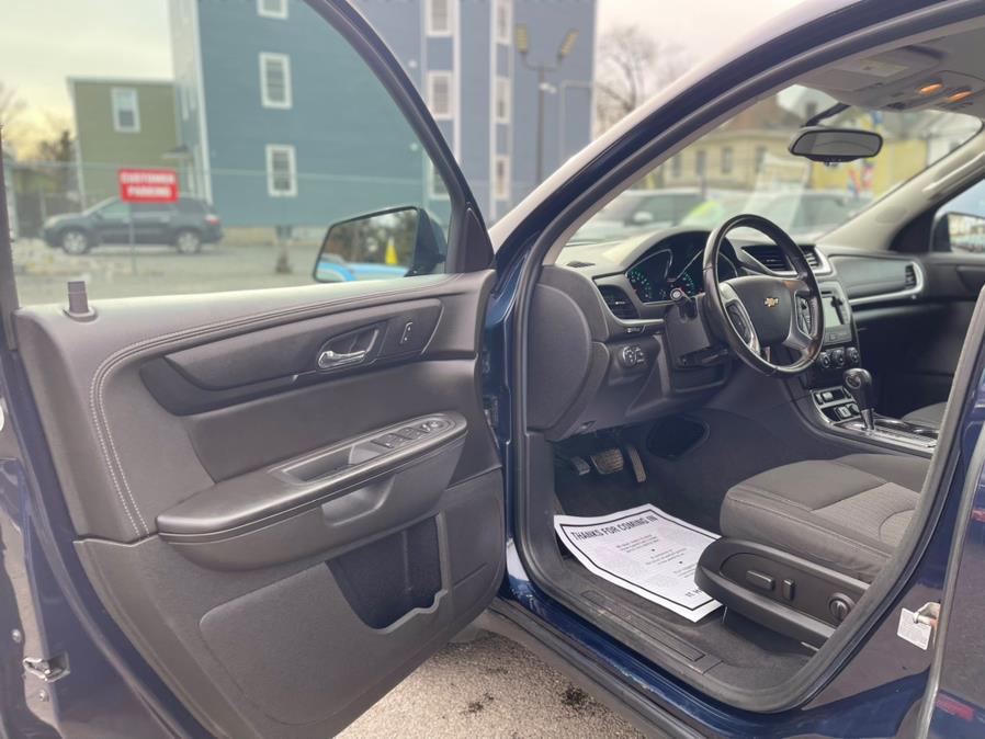 2017 Chevrolet Traverse AWD 4dr LT w/1LT, available for sale in Irvington , New Jersey | Auto Haus of Irvington Corp. Irvington , New Jersey 2017 Chevrolet Traverse AWD 4dr LT w/1LT, available for sale in Irvington , New Jersey | Auto Haus of Irvington Corp. Irvington , New Jersey