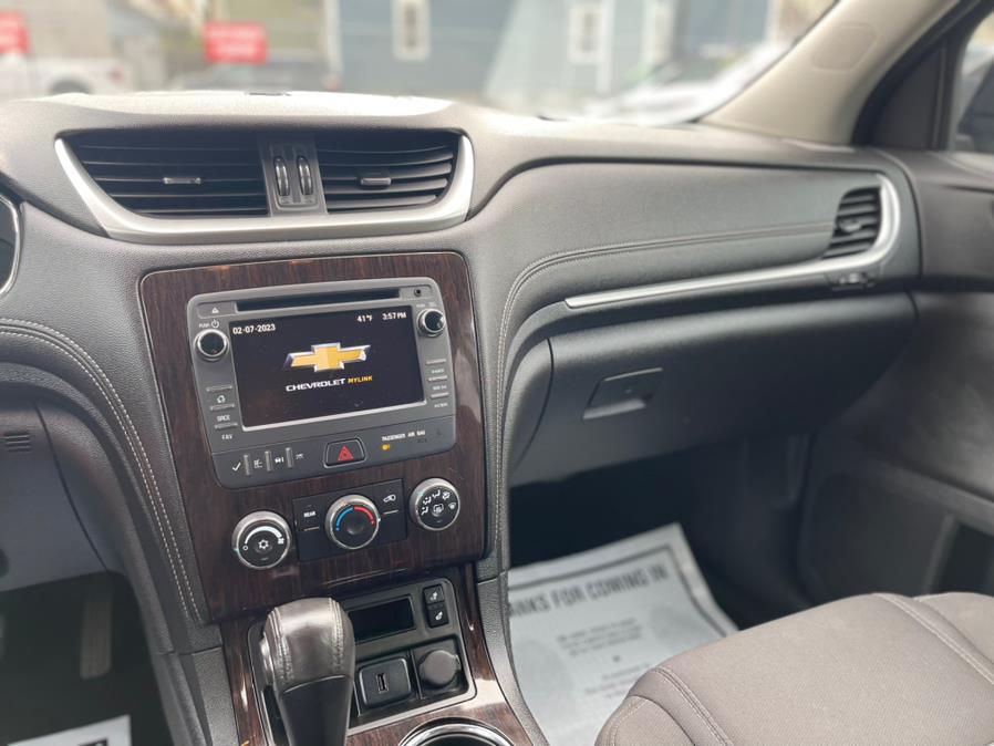 2017 Chevrolet Traverse AWD 4dr LT w/1LT, available for sale in Irvington , New Jersey | Auto Haus of Irvington Corp. Irvington , New Jersey 2017 Chevrolet Traverse AWD 4dr LT w/1LT, available for sale in Irvington , New Jersey | Auto Haus of Irvington Corp. Irvington , New Jersey