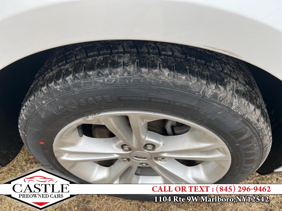 2018 Ford Taurus SE FWD, available for sale in Marlboro, New York | Castle Preowned Cars. Marlboro, New York 2018 Ford Taurus SE FWD, available for sale in Marlboro, New York | Castle Preowned Cars. Marlboro, New York