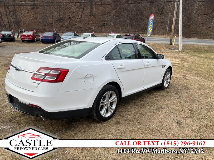 2018 Ford Taurus SE FWD, available for sale in Marlboro, New York | Castle Preowned Cars. Marlboro, New York 2018 Ford Taurus SE FWD, available for sale in Marlboro, New York | Castle Preowned Cars. Marlboro, New York