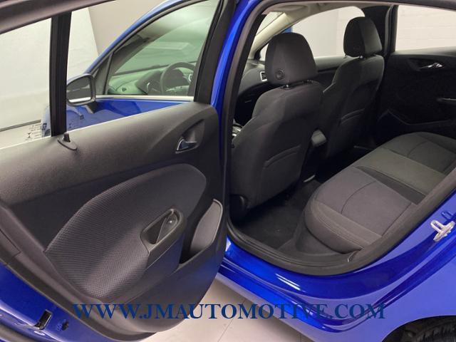 2016 Chevrolet Cruze 4dr Sdn Auto LT, available for sale in Naugatuck, Connecticut | J&M Automotive Sls&Svc LLC. Naugatuck, Connecticut 2016 Chevrolet Cruze 4dr Sdn Auto LT, available for sale in Naugatuck, Connecticut | J&M Automotive Sls&Svc LLC. Naugatuck, Connecticut
