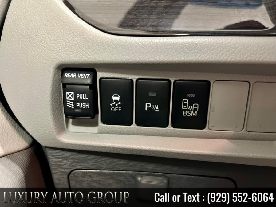 2015 Toyota Sienna 5dr 8-Pass Van XLE Premium FWD (Natl), available for sale in Bronx, New York | Luxury Auto Group. Bronx, New York 2015 Toyota Sienna 5dr 8-Pass Van XLE Premium FWD (Natl), available for sale in Bronx, New York | Luxury Auto Group. Bronx, New York