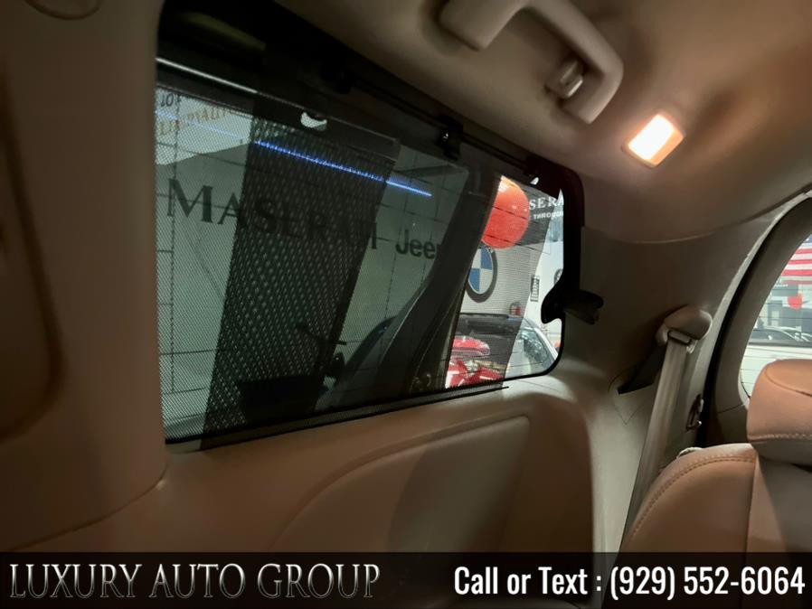 2015 Toyota Sienna 5dr 8-Pass Van XLE Premium FWD (Natl), available for sale in Bronx, New York | Luxury Auto Group. Bronx, New York 2015 Toyota Sienna 5dr 8-Pass Van XLE Premium FWD (Natl), available for sale in Bronx, New York | Luxury Auto Group. Bronx, New York