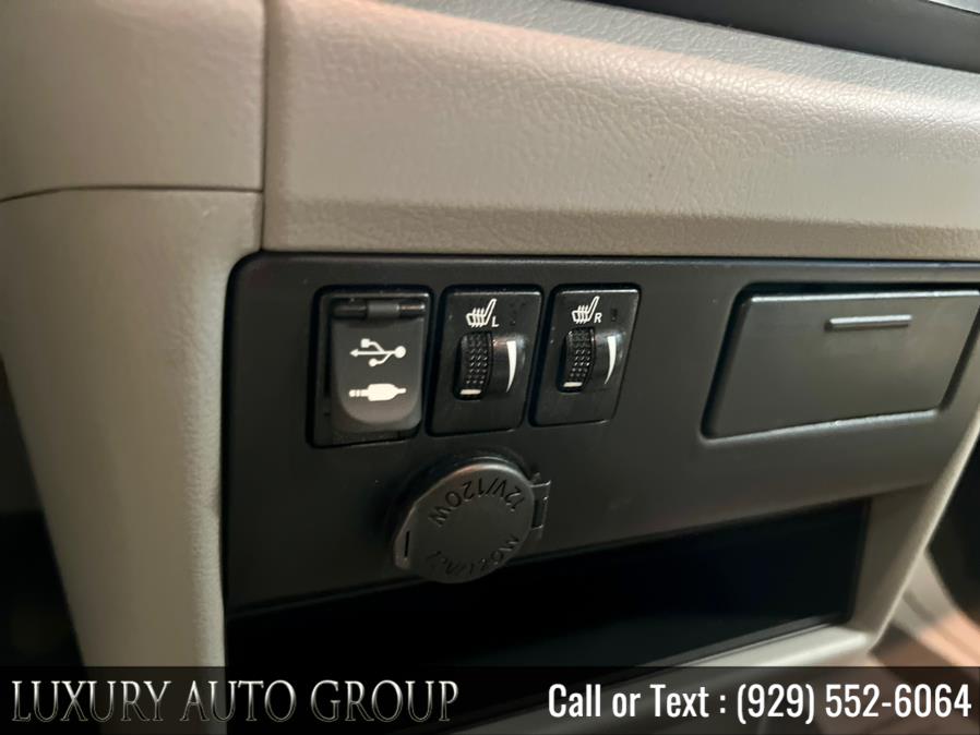 2015 Toyota Sienna 5dr 8-Pass Van XLE Premium FWD (Natl), available for sale in Bronx, New York | Luxury Auto Group. Bronx, New York 2015 Toyota Sienna 5dr 8-Pass Van XLE Premium FWD (Natl), available for sale in Bronx, New York | Luxury Auto Group. Bronx, New York