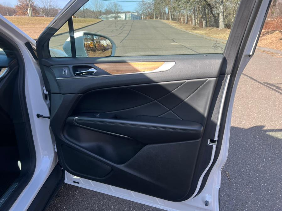 2015 Lincoln MKC AWD 4dr, available for sale in Waterbury, Connecticut | Platinum Auto Care. Waterbury, Connecticut 2015 Lincoln MKC AWD 4dr, available for sale in Waterbury, Connecticut | Platinum Auto Care. Waterbury, Connecticut