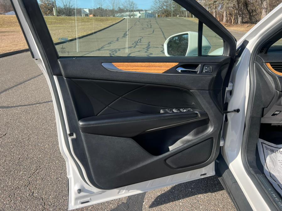 2015 Lincoln MKC AWD 4dr, available for sale in Waterbury, Connecticut | Platinum Auto Care. Waterbury, Connecticut 2015 Lincoln MKC AWD 4dr, available for sale in Waterbury, Connecticut | Platinum Auto Care. Waterbury, Connecticut